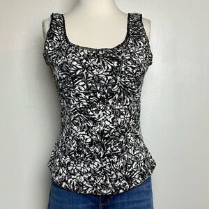 WHITE HOUSE | BLACK MARKET black & White Lace Tank Top ~ Medium